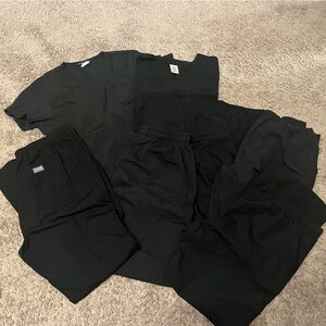 7 black scrub separates